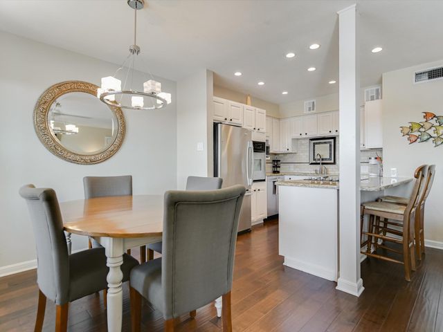 1100 The Cape 602, Horseshoe Bay, TX 78657