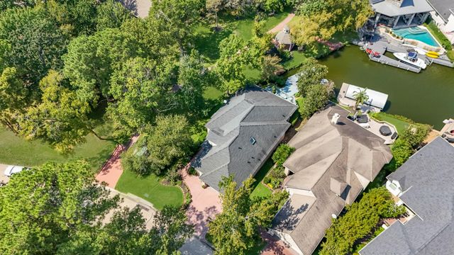 33 Winthrop Harbor N, Montgomery, TX 77356