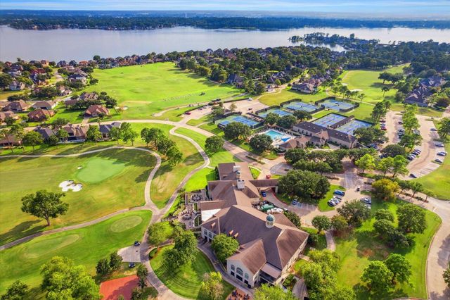 33 Winthrop Harbor N, Montgomery, TX 77356