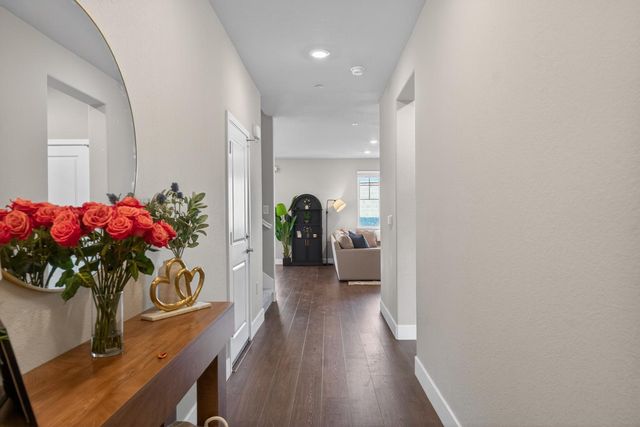 3494 Dutch Canyon Dr, Rocklin, CA 95765