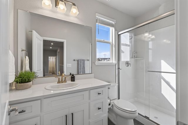 3494 Dutch Canyon Dr, Rocklin, CA 95765