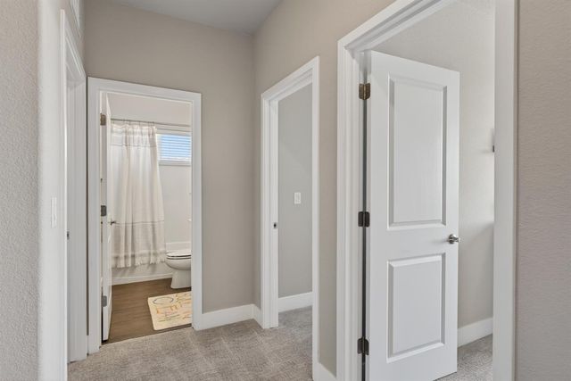 3494 Dutch Canyon Dr, Rocklin, CA 95765