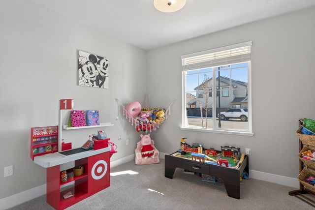 3494 Dutch Canyon Dr, Rocklin, CA 95765