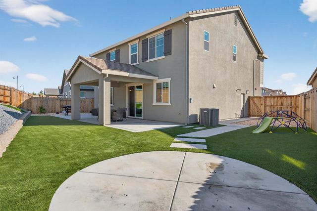 3494 Dutch Canyon Dr, Rocklin, CA 95765