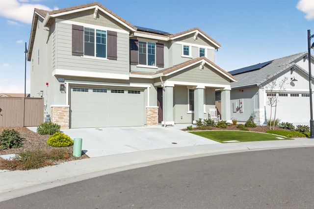 3494 Dutch Canyon Dr, Rocklin, CA 95765