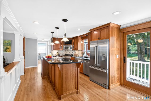 24 Valley View Drive, Simsbury, CT 06089
