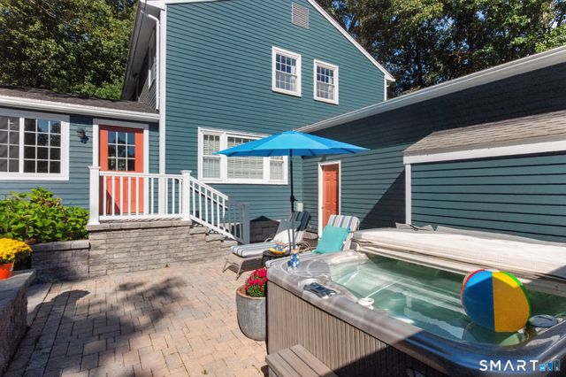 24 Valley View Drive, Simsbury, CT 06089