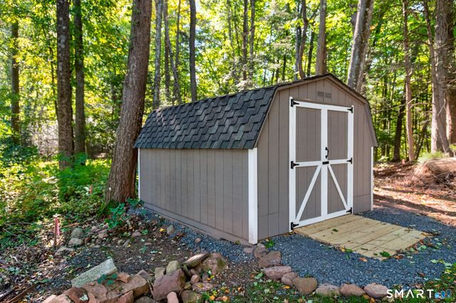 24 Valley View Drive, Simsbury, CT 06089