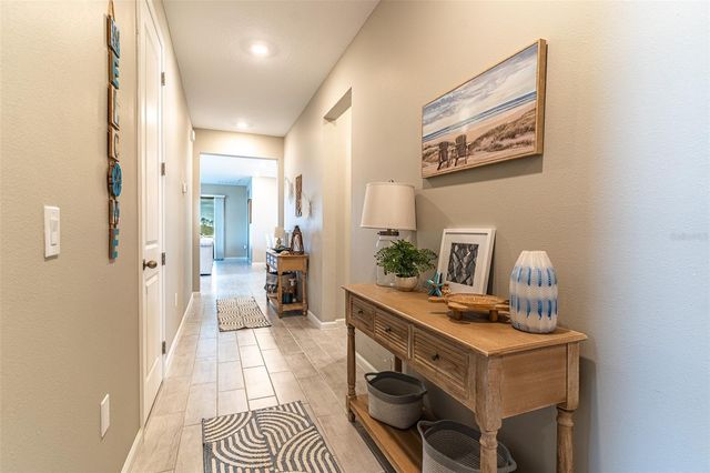 556 HENNEPIN LOOP, Lake Wales, FL 33898