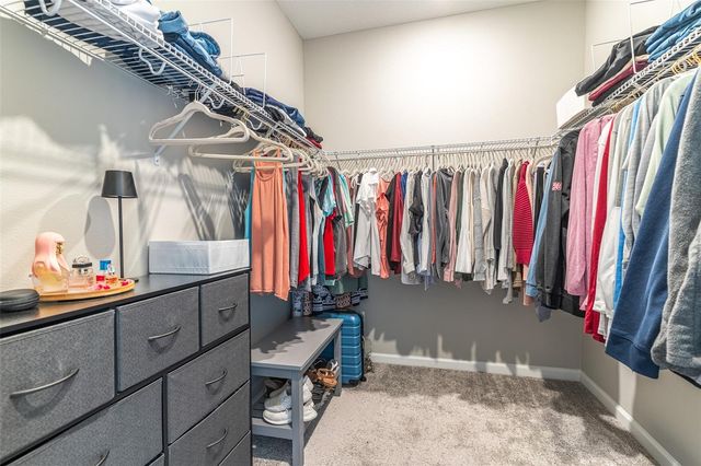 556 HENNEPIN LOOP, Lake Wales, FL 33898