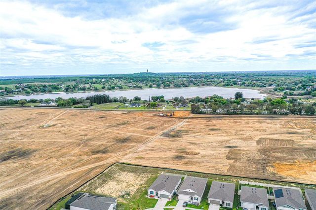 556 HENNEPIN LOOP, Lake Wales, FL 33898