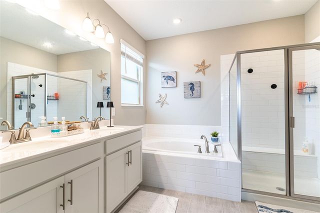 556 HENNEPIN LOOP, Lake Wales, FL 33898