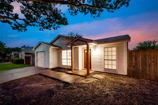 2315 Sunflower Drive, Arlington, TX 76014