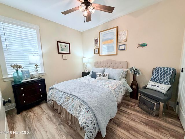 108 NE 17th Street, Oak Island, NC 28465