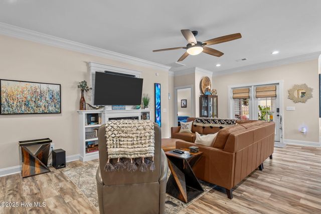 108 NE 17th Street, Oak Island, NC 28465