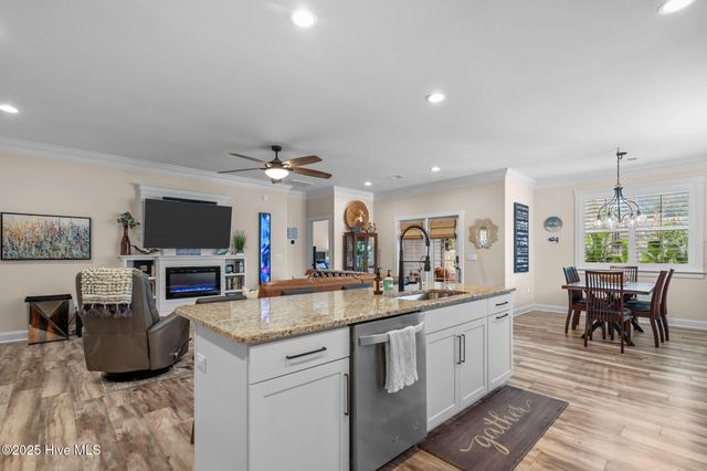 108 NE 17th Street, Oak Island, NC 28465