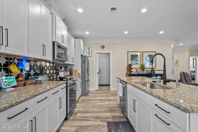 108 NE 17th Street, Oak Island, NC 28465