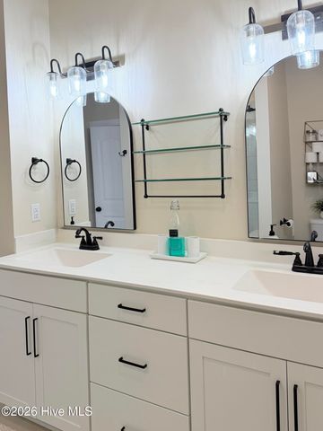 108 NE 17th Street, Oak Island, NC 28465