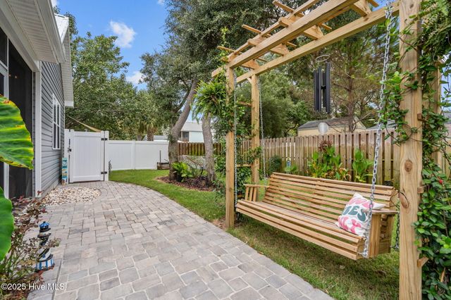 108 NE 17th Street, Oak Island, NC 28465