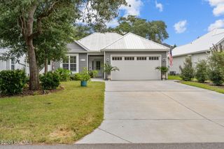 108 NE 17th Street, Oak Island, NC 28465