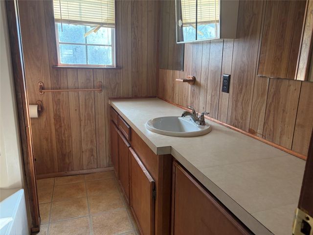 221 Yellowstone, Livingston, TX 77351