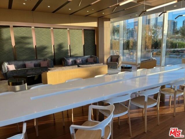 889 Francisco Street 710, Los Angeles, CA 90017