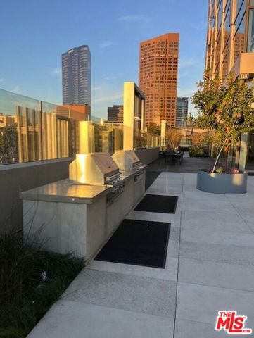 889 Francisco Street 710, Los Angeles, CA 90017