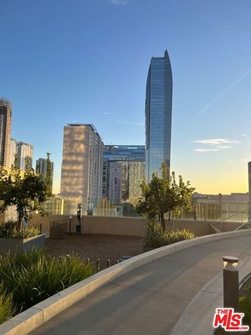 889 Francisco Street 710, Los Angeles, CA 90017