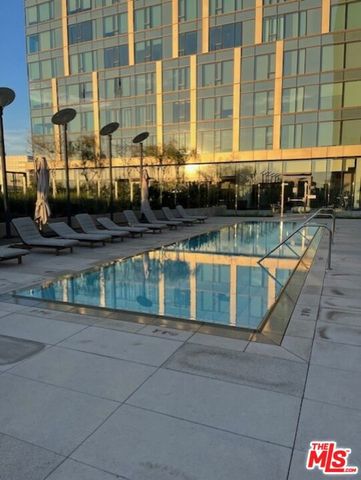 889 Francisco Street 710, Los Angeles, CA 90017