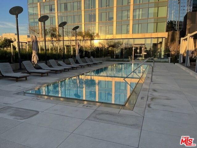 889 Francisco Street 710, Los Angeles, CA 90017