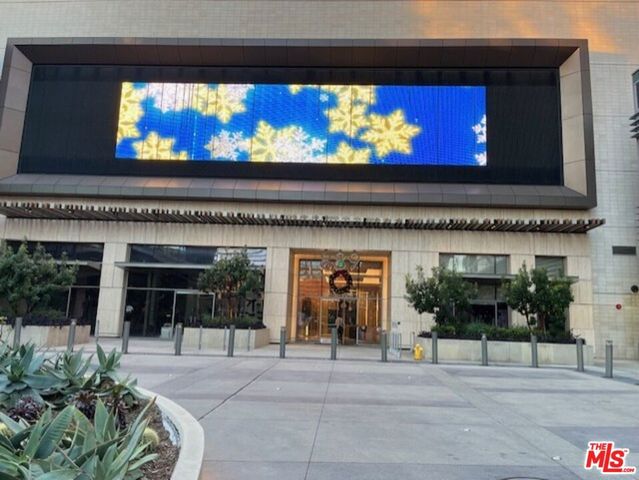 889 Francisco Street 710, Los Angeles, CA 90017