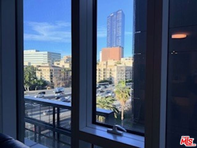 889 Francisco Street 710, Los Angeles, CA 90017