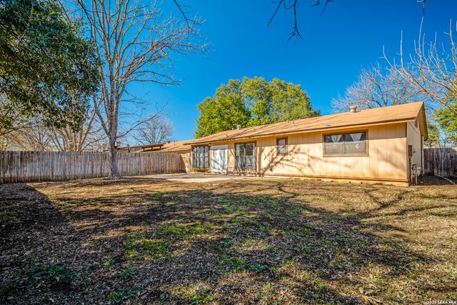 9442 Cliff Way, San Antonio, TX 78250