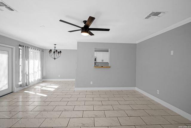 9442 Cliff Way, San Antonio, TX 78250