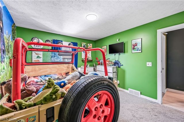 465 S Colonial Drive, Cortland, OH 44410