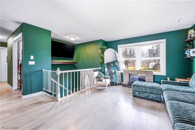 465 S Colonial Drive, Cortland, OH 44410