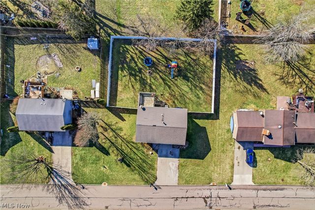 465 S Colonial Drive, Cortland, OH 44410