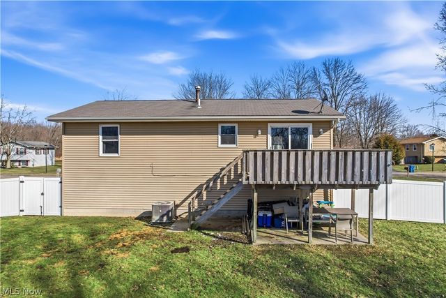 465 S Colonial Drive, Cortland, OH 44410