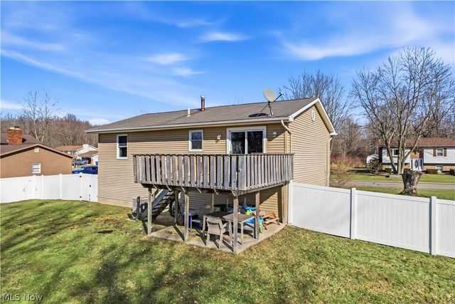465 S Colonial Drive, Cortland, OH 44410