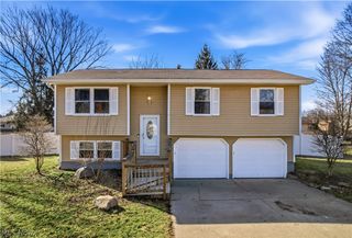 465 S Colonial Drive, Cortland, OH 44410