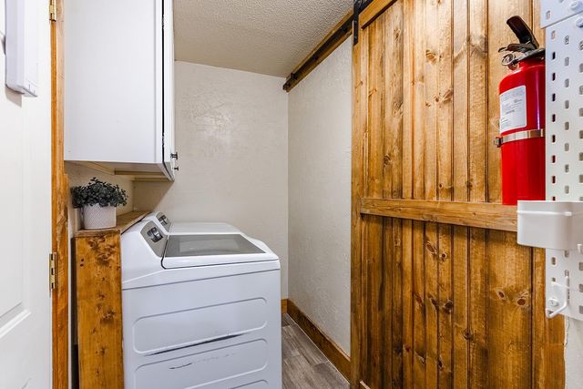 1001 Gravel Pit RD, Taylor, TX 76574