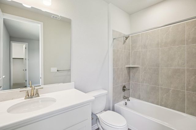 132 Antoinette WAY, San Marcos, TX 78666