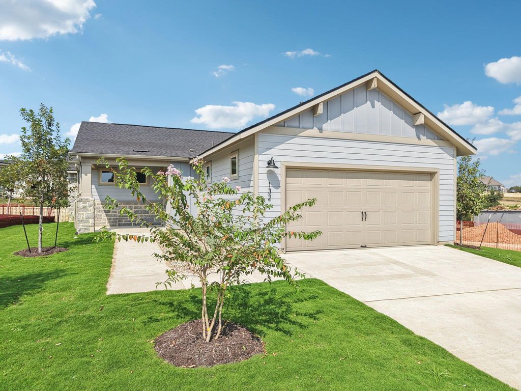 132 Antoinette WAY, San Marcos, TX 78666