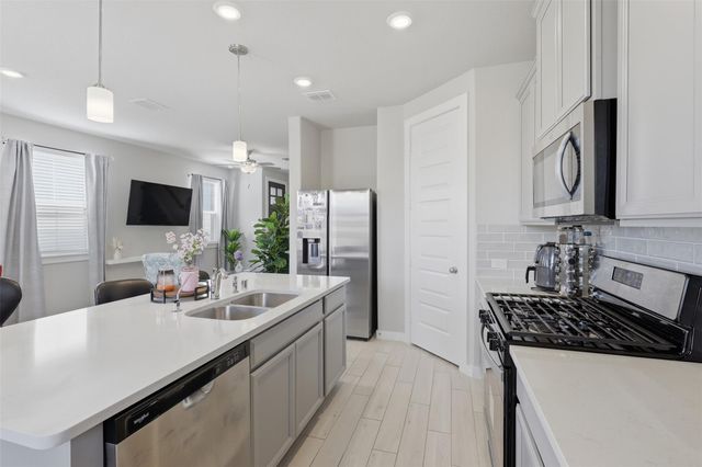 9946 Storehouse Drive, Houston, TX 77080