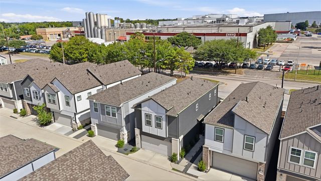 9946 Storehouse Drive, Houston, TX 77080