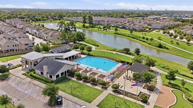 9946 Storehouse Drive, Houston, TX 77080