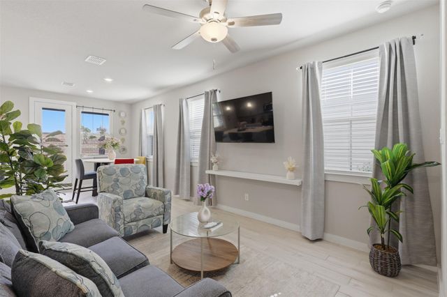 9946 Storehouse Drive, Houston, TX 77080