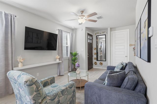 9946 Storehouse Drive, Houston, TX 77080