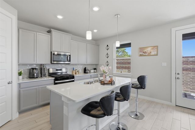 9946 Storehouse Drive, Houston, TX 77080