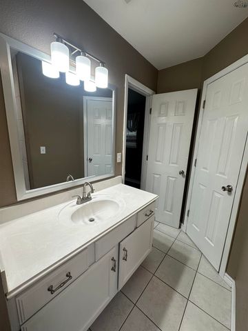 5123 RIDGECREST DRIVE, Wichita Falls, TX 76310